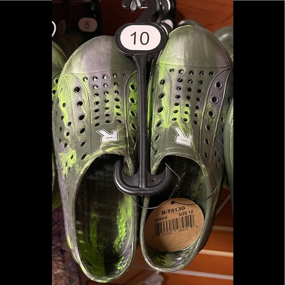 Kids water shoes